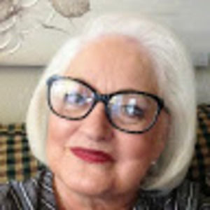 Meet your Posher, Deborah